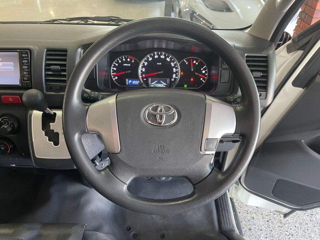 2018 TOYOTA HIACE TRH200