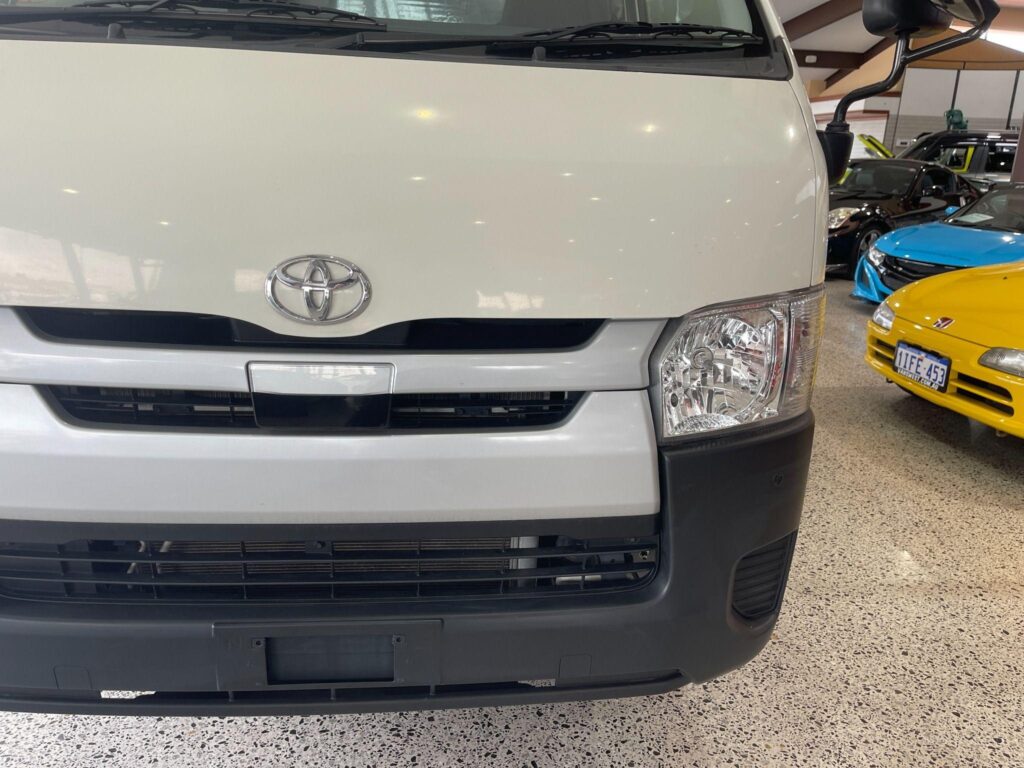 2020 TOYOTA HIACE TRH200 LONG DX