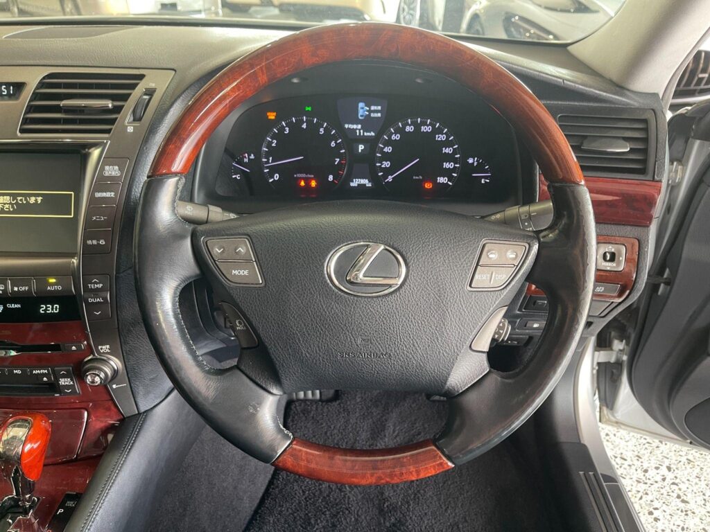 2006 LEXUS LS460 USF40 VERSION S