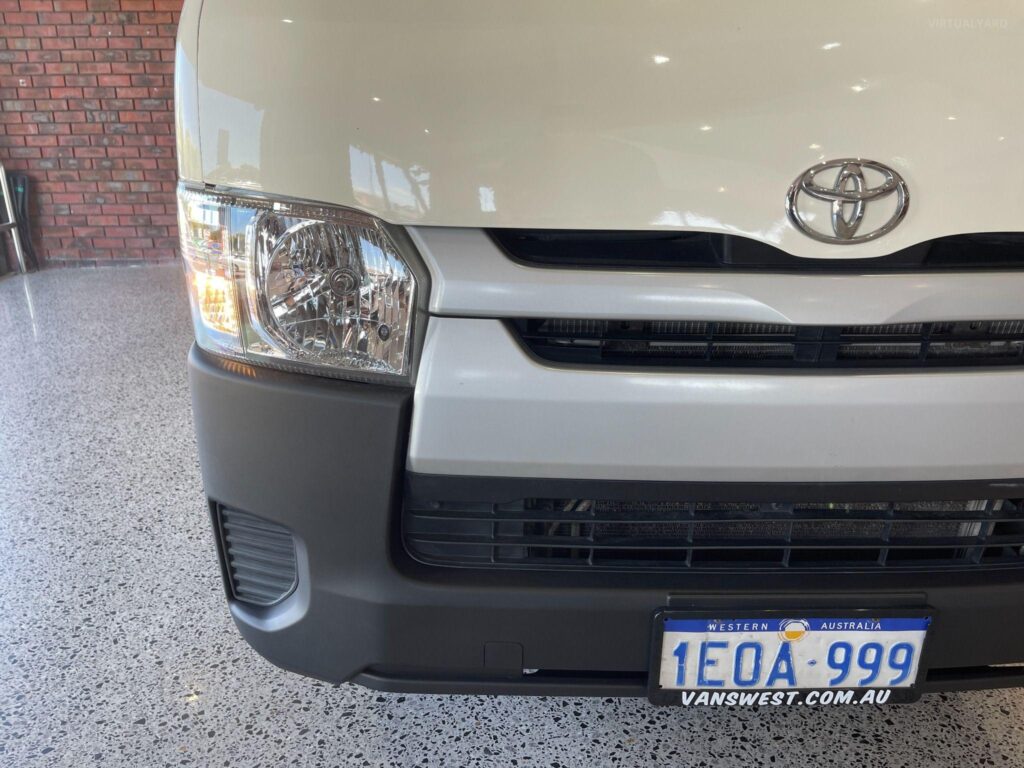 2014 Toyota HiAce LWB TRH201R *Locally delivered*