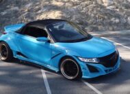 Honda S660 with Liberty walk, mid engine + rear wheel drive