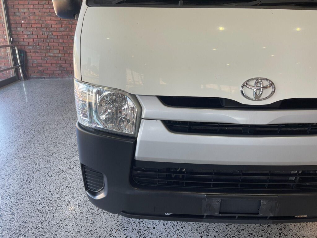 2016 TOYOTA HIACE LWB Manual TRH200