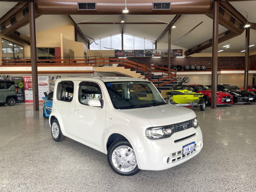 2017 Nissan Cube 15X Z12