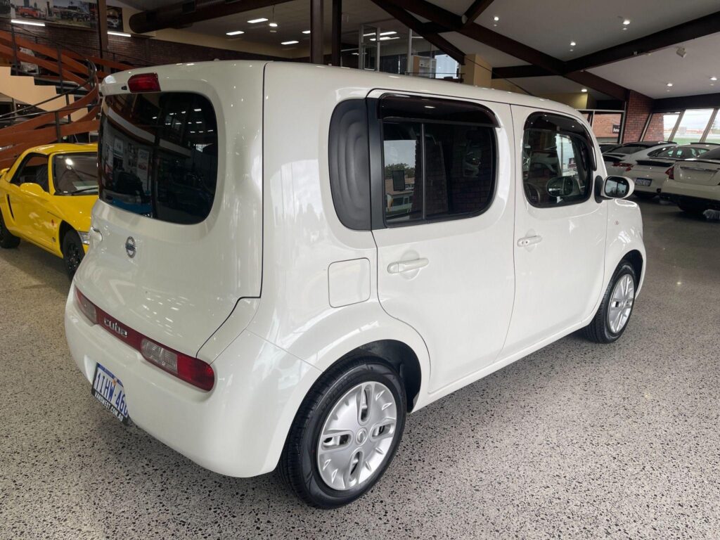 2017 Nissan Cube 15X Z12