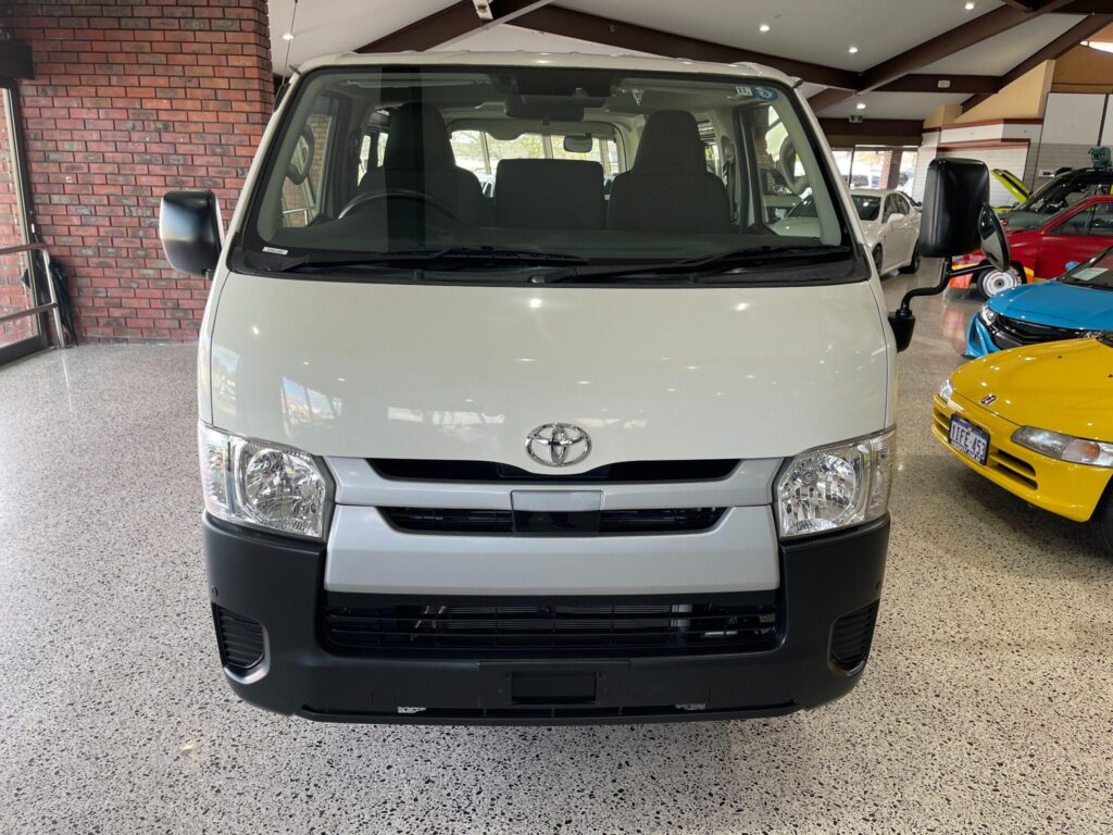 2018 Toyota Hiace DX LWB TRH200