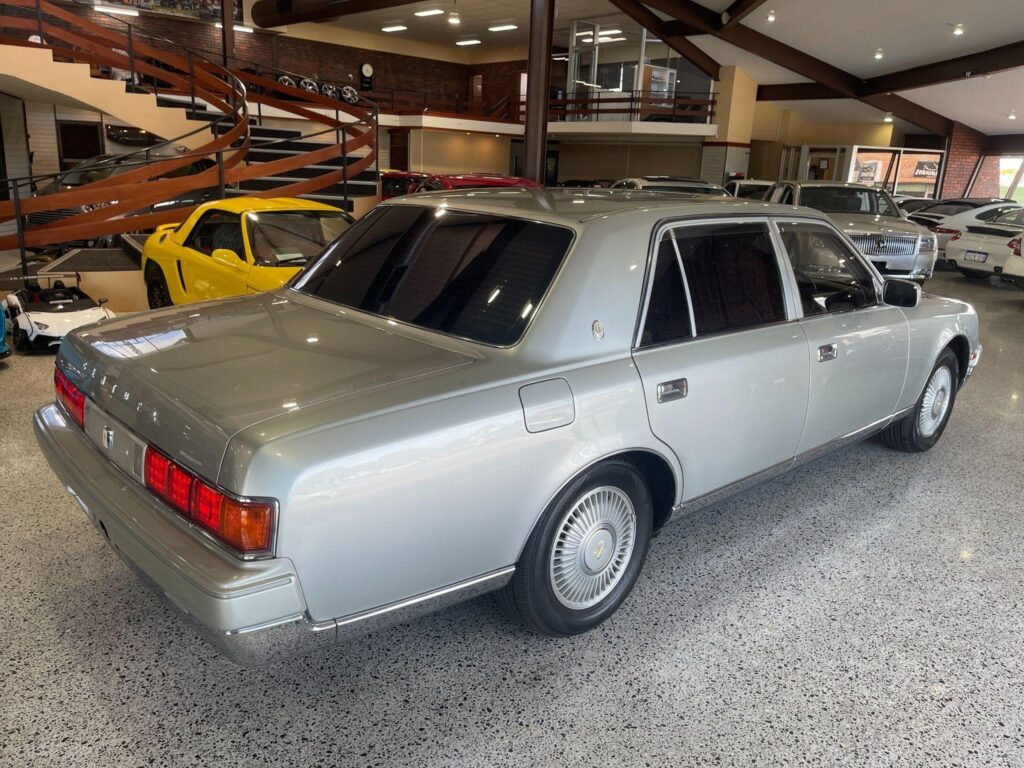 2006 TOYOTA Century V12 GZG50