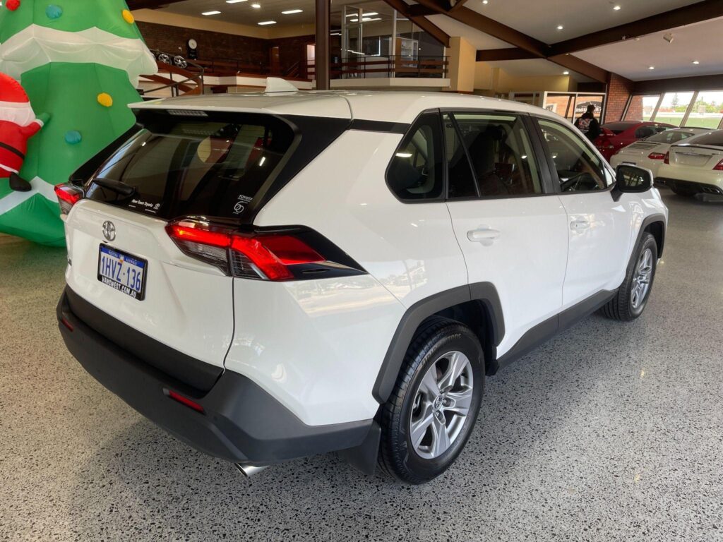 2023 TOYOTA RAV4 GX (2WD)