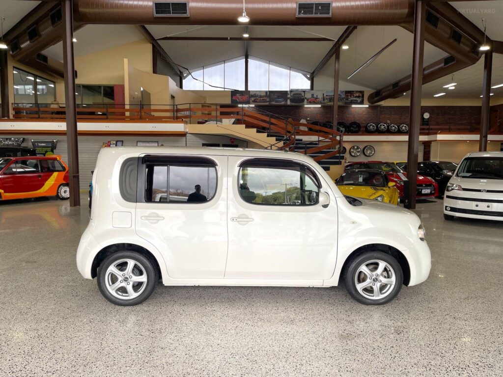 2017 Nissan Cube 15X V SELECTION