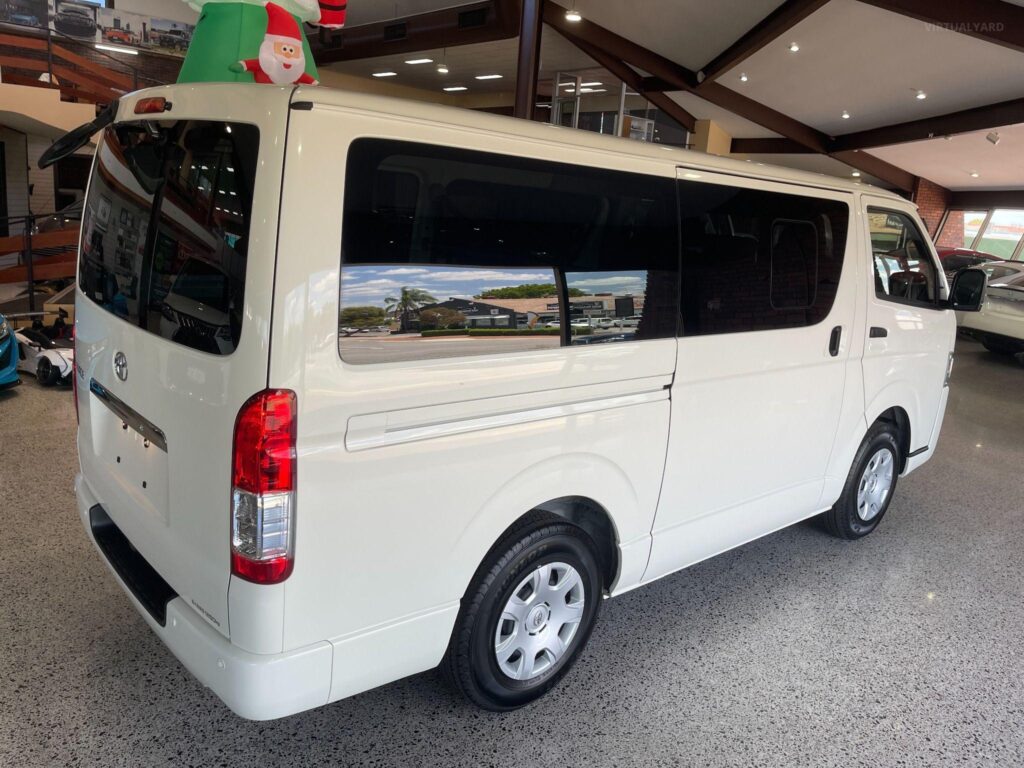 2024 TOYOTA HIACE DX GL PACKAGE TRH200