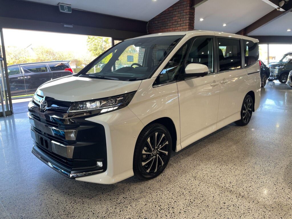 2023 Toyota Noah HYBRID S-Z ZWR90