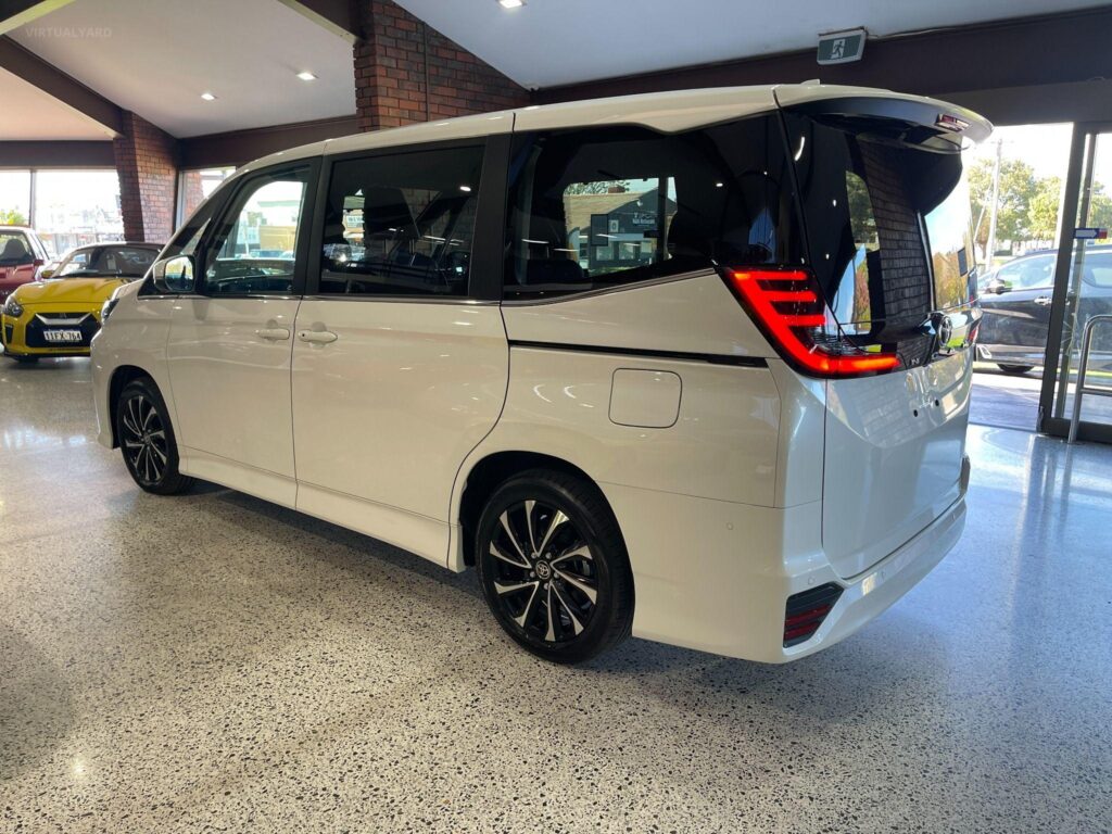 2023 Toyota Noah HYBRID S-Z ZWR90