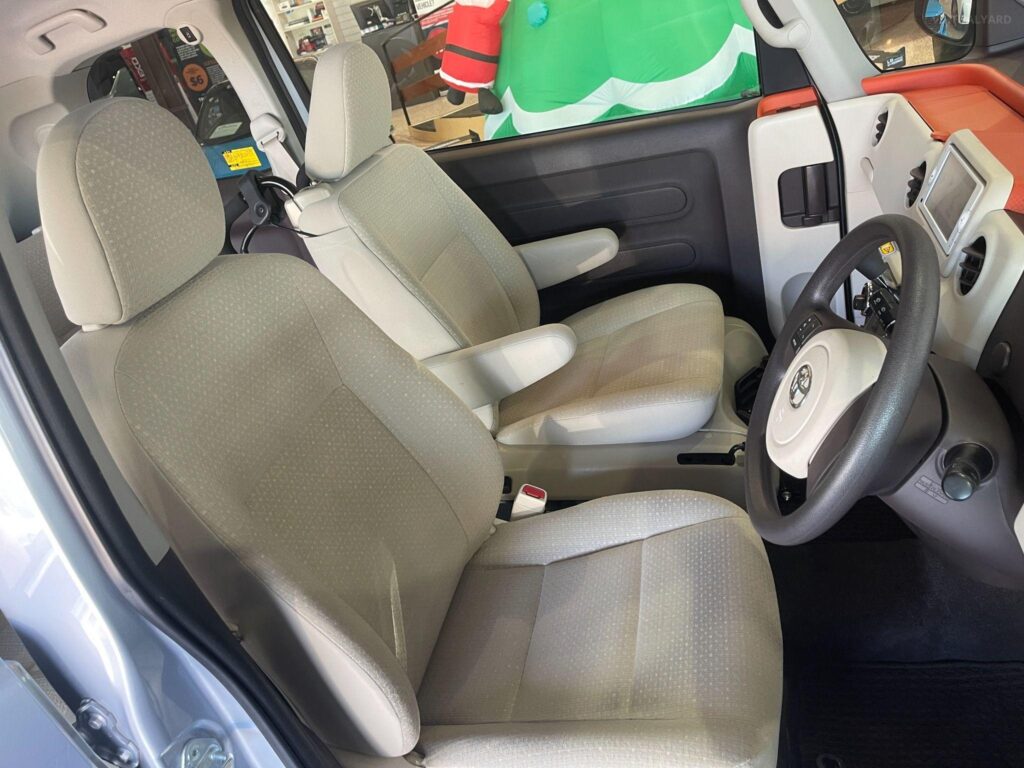 2013 TOYOTA Porte Welcab NCP141