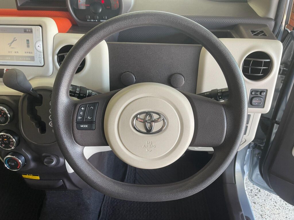 2013 TOYOTA Porte Welcab NCP141