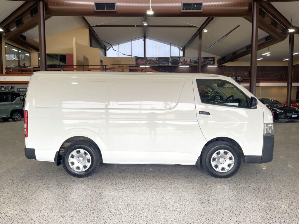 2014 Toyota HiAce LWB TRH201R *Locally Delivered*