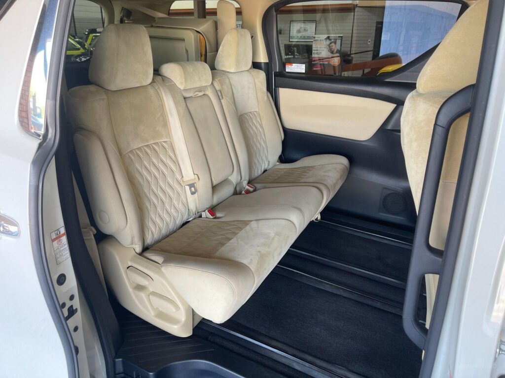 2019 TOYOTA ALPHARD X Hybrid AWD AYH30