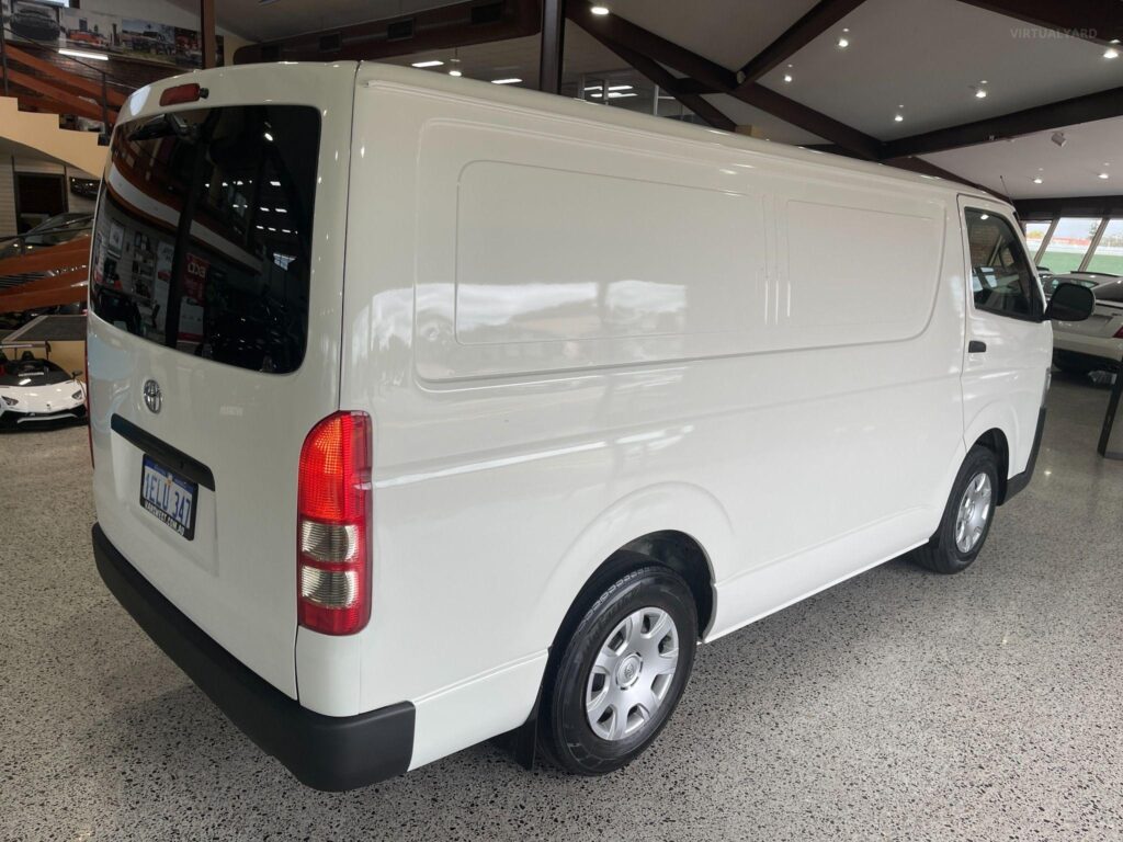 2014 Toyota HiAce LWB TRH201R