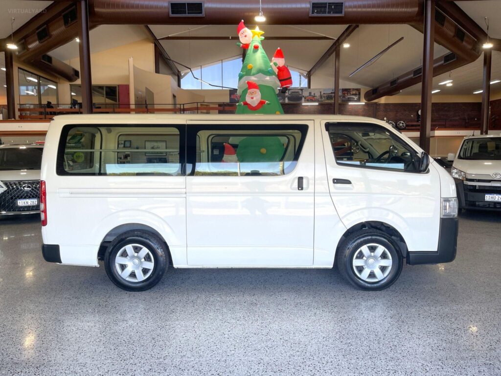 2020 TOYOTA HIACE TRH200 DX