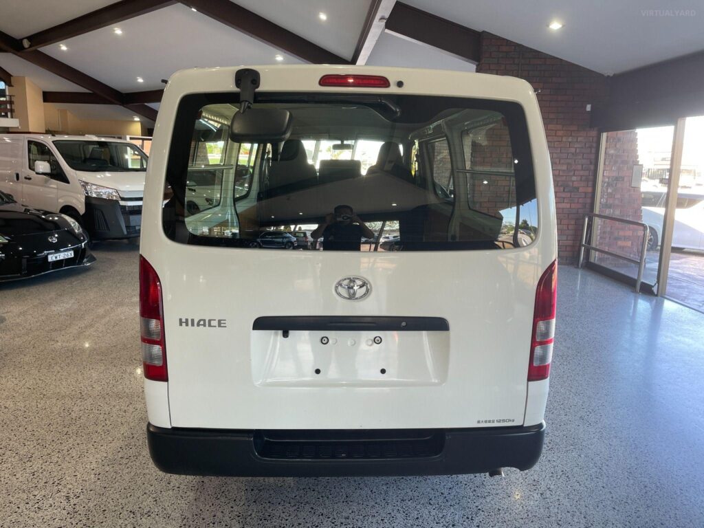 2020 TOYOTA HIACE TRH200 DX