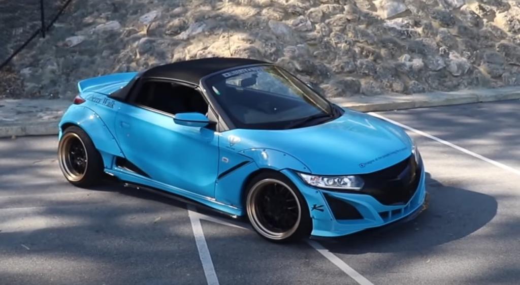 Honda S660 with Liberty walk, mid engine + rear wheel drive