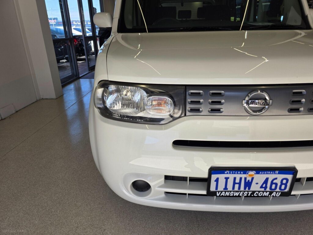 2017 Nissan Cube 15X Z12