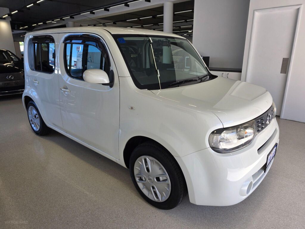 2017 Nissan Cube 15X Z12