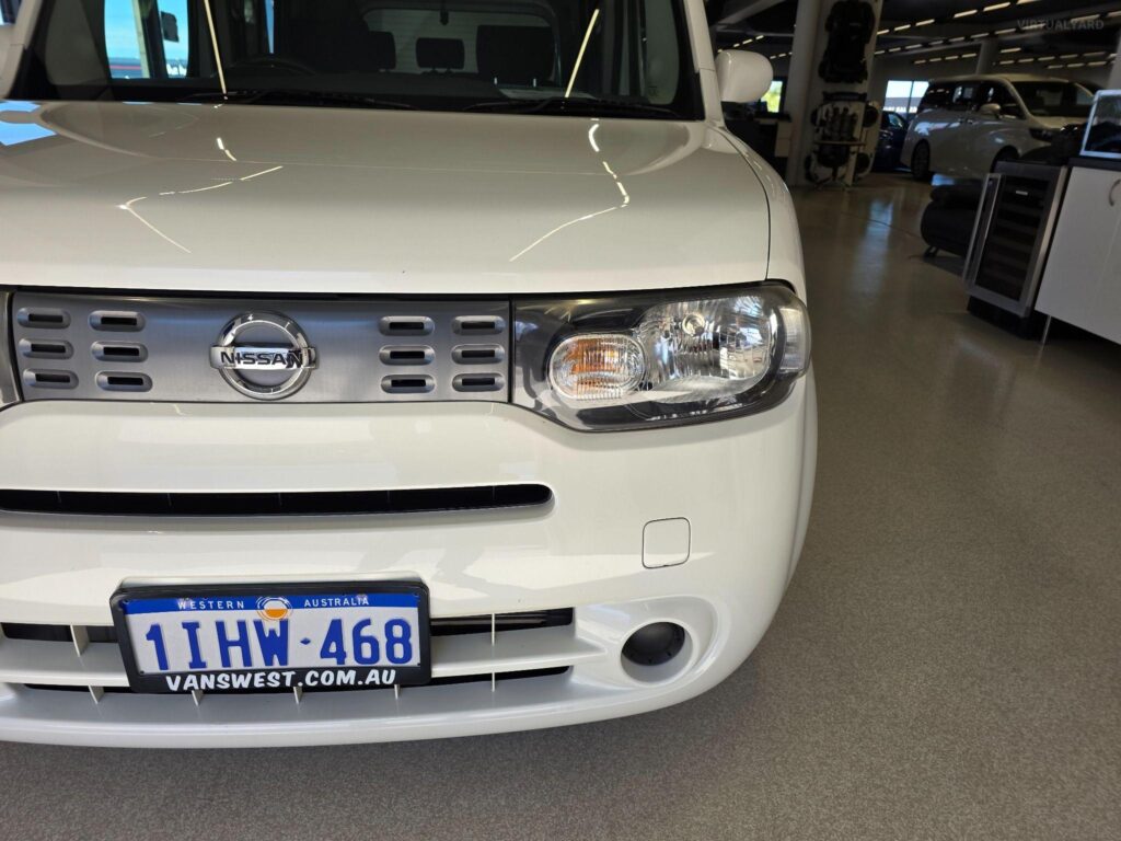 2017 Nissan Cube 15X Z12