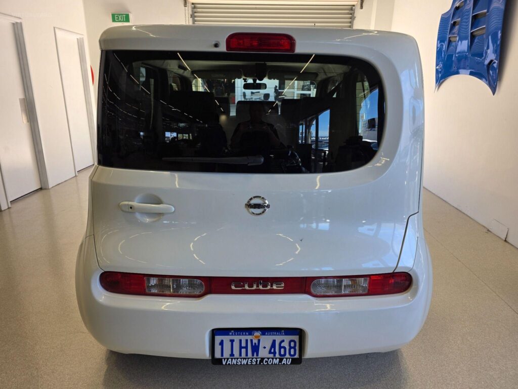 2017 Nissan Cube 15X Z12