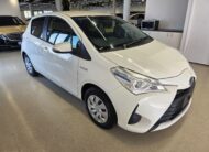 2017 TOYOTA VITZ F 2WD NHP130