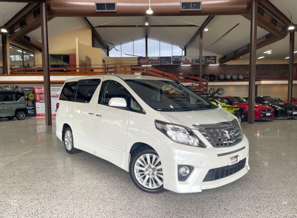 2014 Toyota Alphard 240S WELCAB ANH20