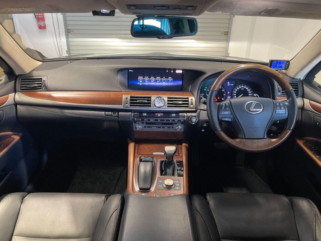 2014 LEXUS LS460 C I PACKAGE AWD USF45