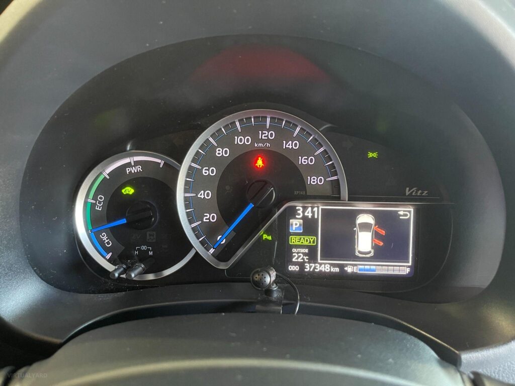 2019 Toyota Vitz F Hybrid low KMS