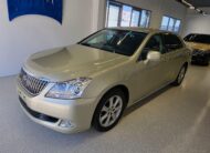 2010 TOYOTA Crown Majesta G Type F Package URS206