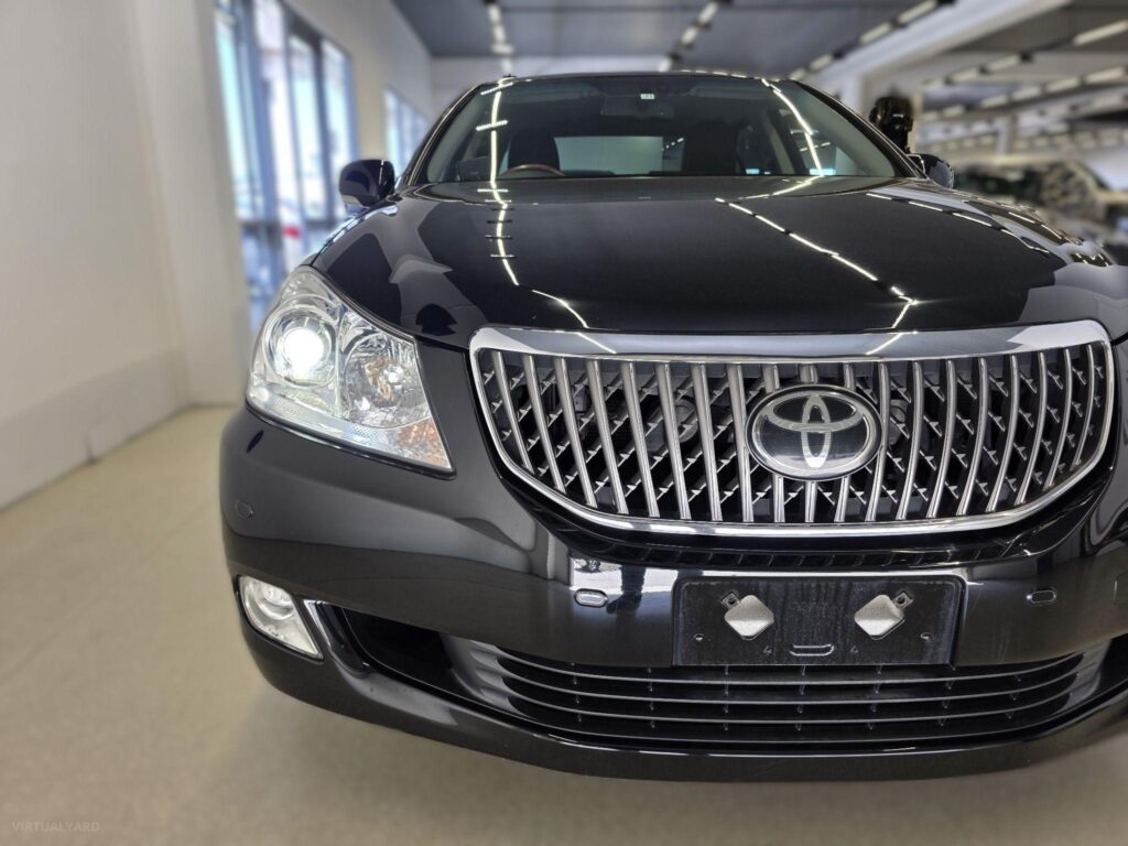 2011 TOYOTA CROWN MAJESTA G-TYPE URS206