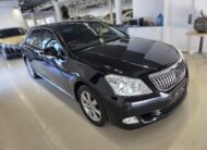 2011 TOYOTA CROWN MAJESTA G-TYPE URS206