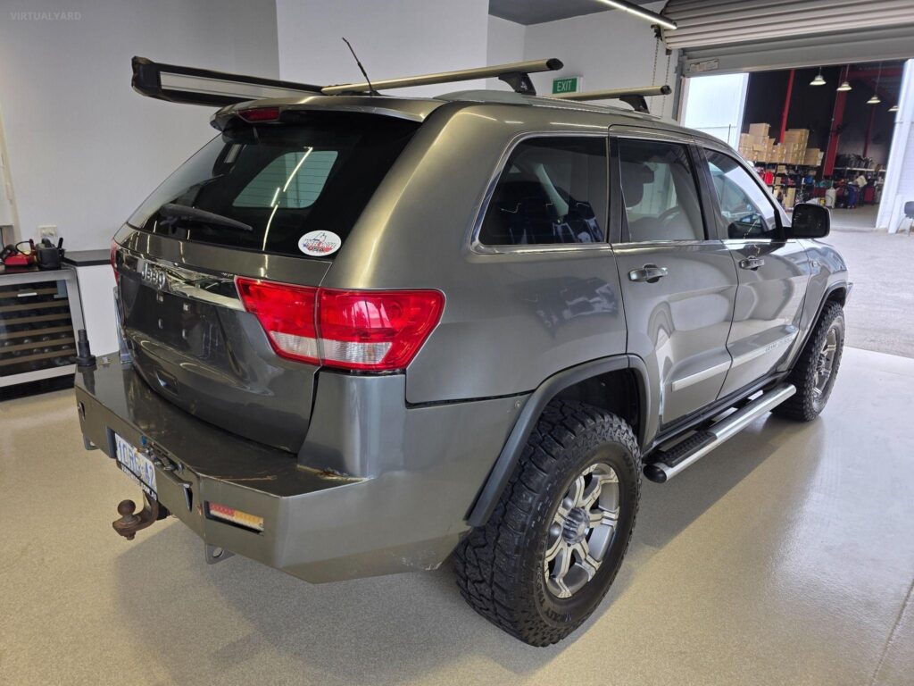 2011 JEEP GRAND CHEROKEE LAREDO (4×4) WK