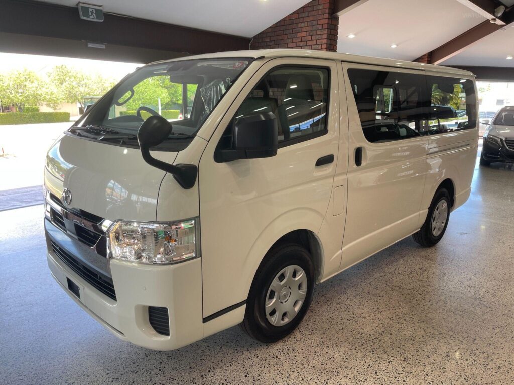 2024 TOYOTA HIACE DX GL PACKAGE TRH200