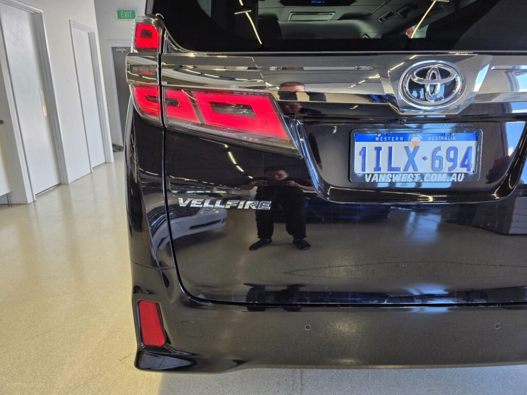 2018 Toyota Vellfire 2.5 AGH30  Welcab with Slide-Out Seat