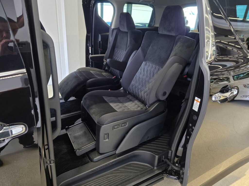 2018 Toyota Vellfire 2.5 AGH30  Welcab with Slide-Out Seat